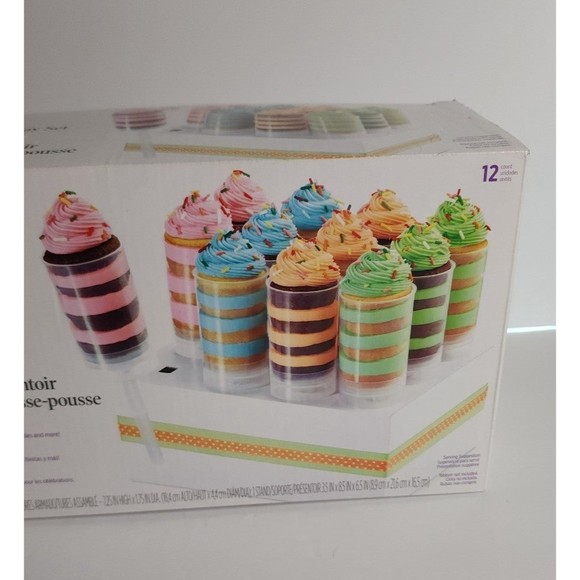 Wilton 12 Treat Pops Display Set *missing cardboard display - Picture 3 of 6
